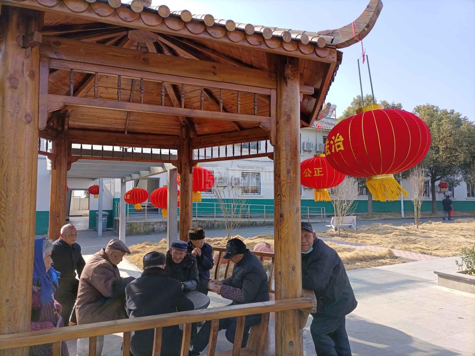 肥东县张集乡养老服务中心环境图-餐台