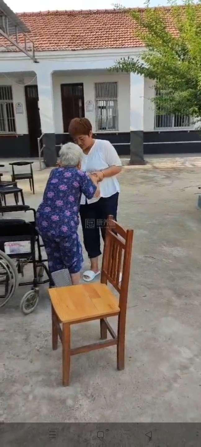 涡阳县安康养老服务站环境图-走廊