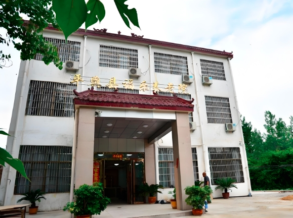 专业护理老人新闻封面