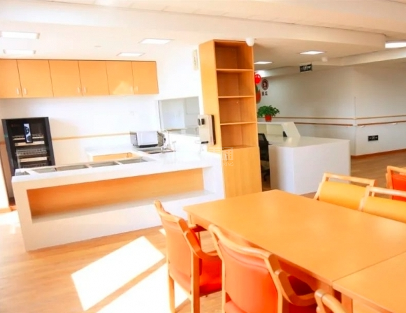 阳光澳洋护理院关于我们-轮播图2