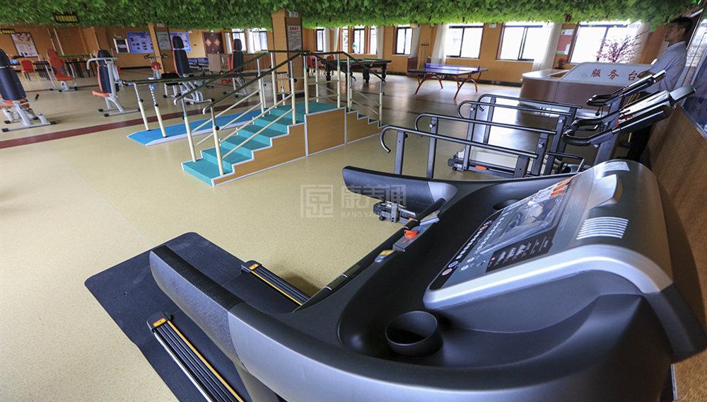 荣成市万福苑老年公寓环境图-床位