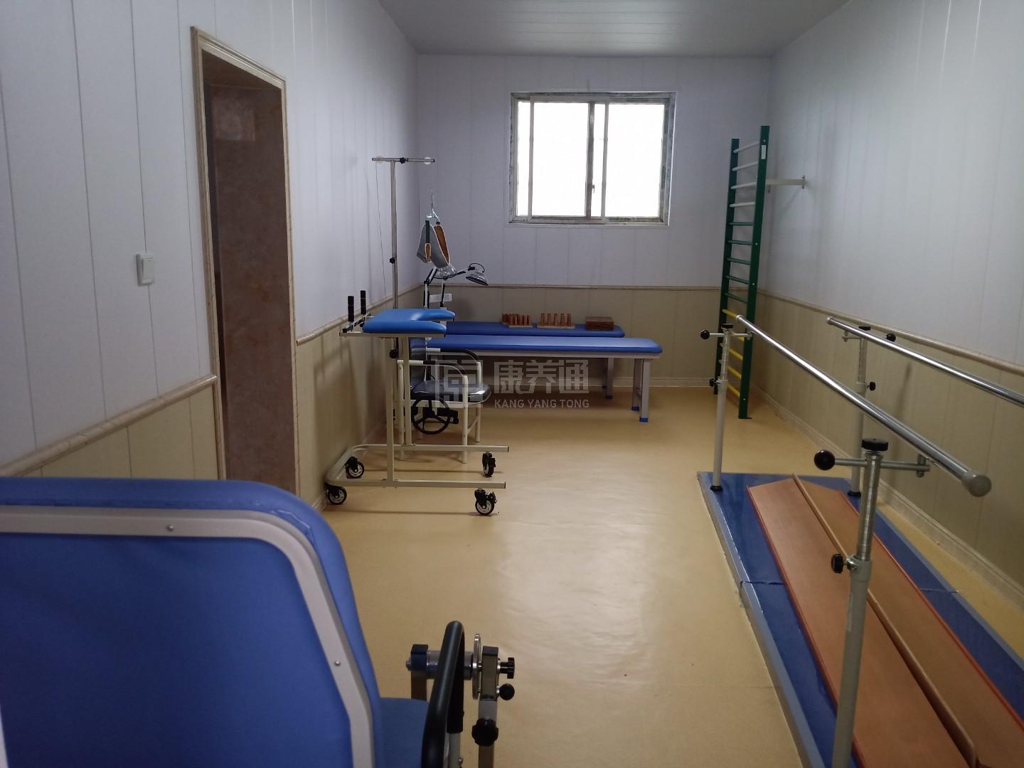 颍州区文峰街道办事处养老服务中心关于我们-轮播图2