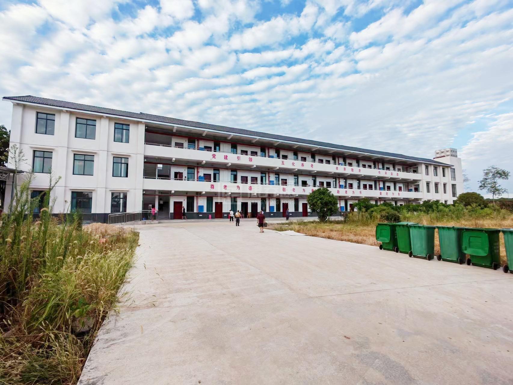 江桥街道鸭塘铺敬老院轮播图1
