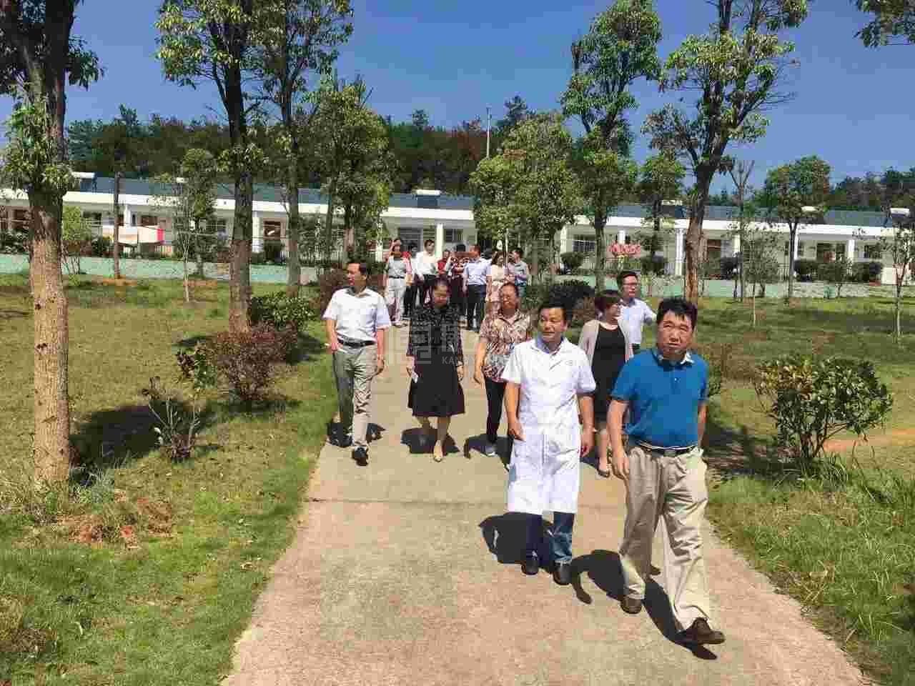 东至县俏夕阳养老服务有限公司关于我们-轮播图2