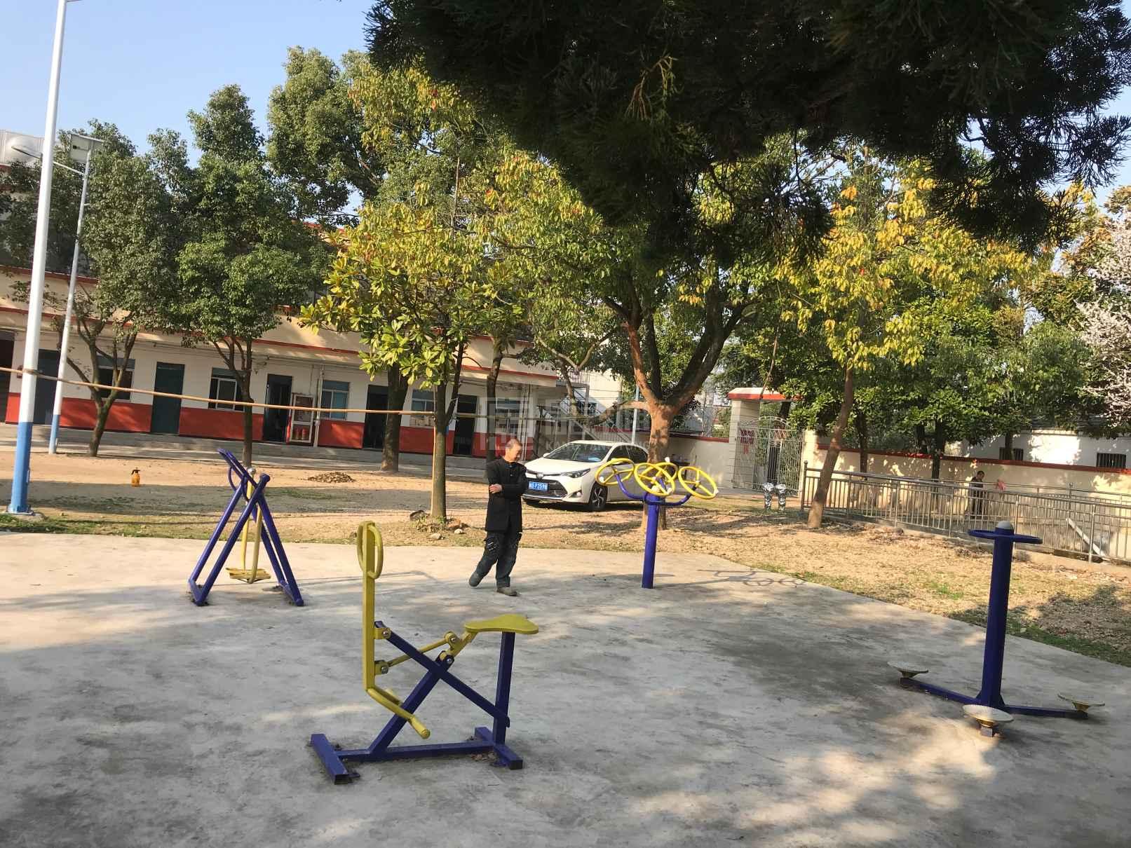 枞阳县雨坛镇中心敬老院环境图-阳台