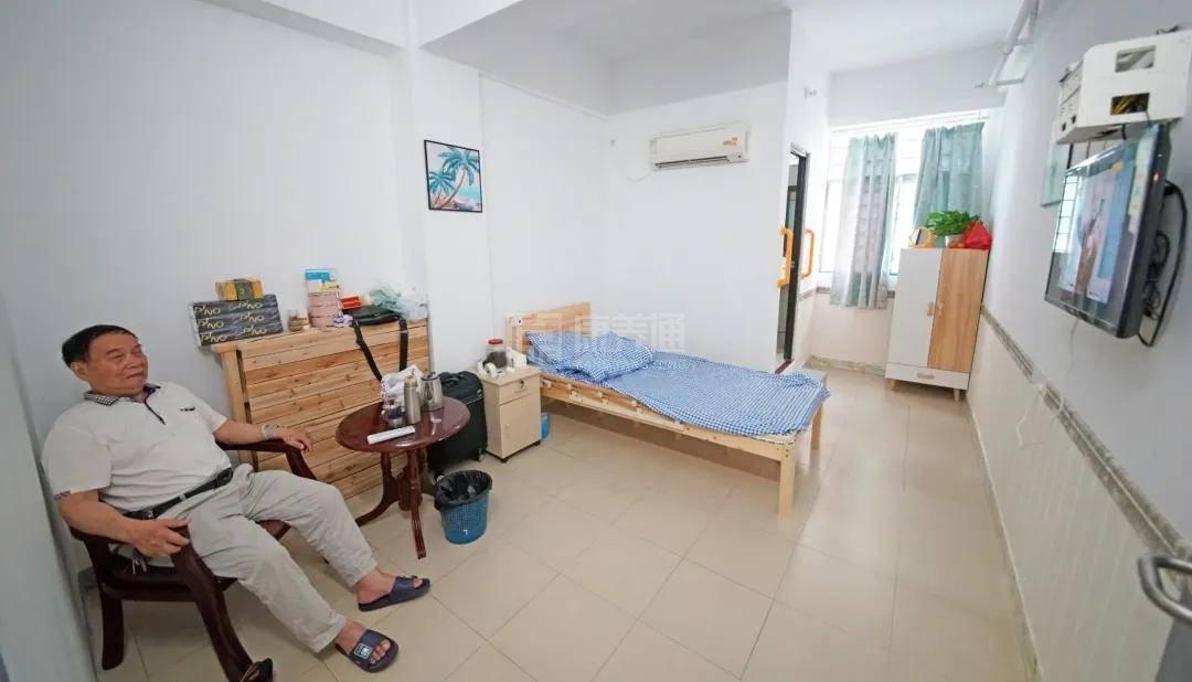 汕头市龙湖区暖阳居家养老服务中心关于我们-轮播图2