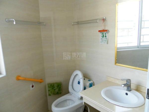 信阳友谊养老中心环境图-阳台