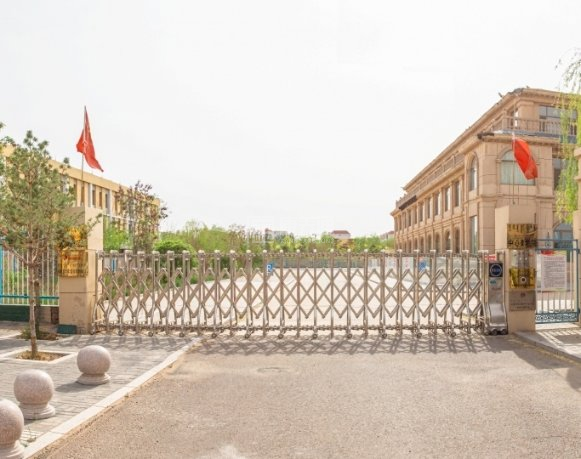 鄂托克前旗恒康养护院关于我们-轮播图1