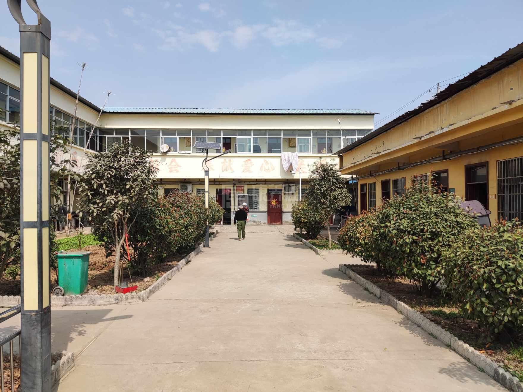 界首市邴集乡养老服务中心服务项目图1健康安全、营养均衡、味美可口