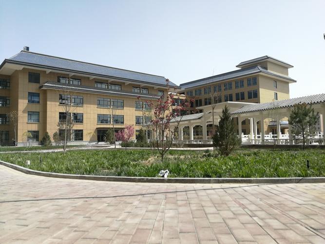 关注农村老年人养老问题新闻封面