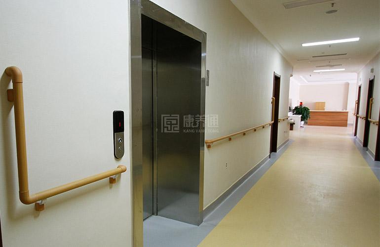 鞍山祥颐园老年公寓环境图-走廊