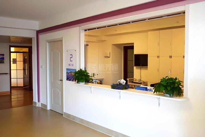 烟台市蕾娜范颐养院环境图-护士站