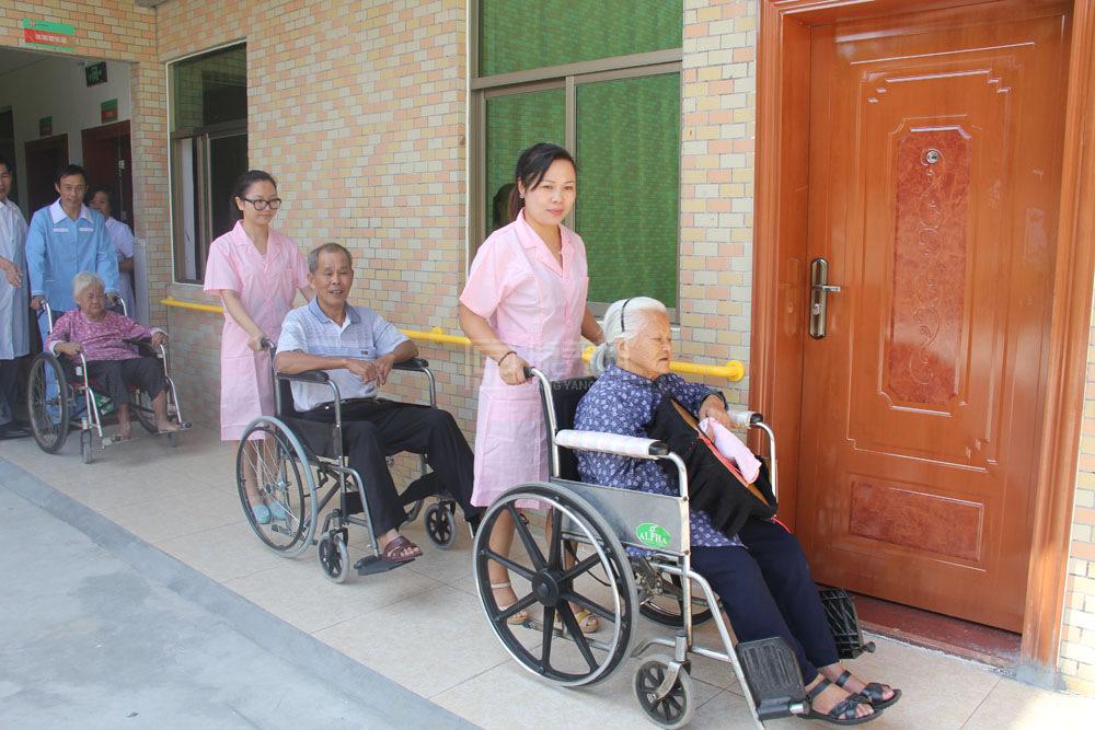 深圳市龙岗区利群颐养院服务项目图5为长者生命健康保驾护航