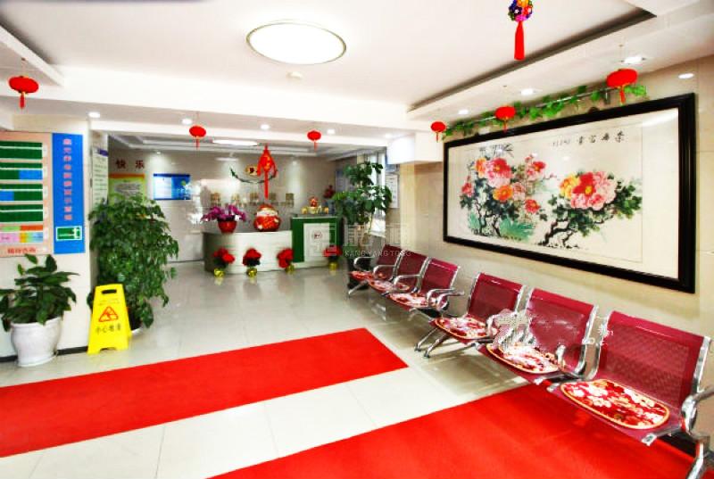 上海杨浦区鑫光养老院环境图-餐台