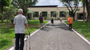 公庄镇综合养老服务中心环境图-步行道