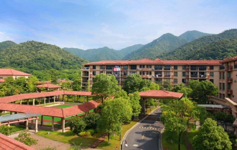 杭州金色年华金家岭退休生活中心环境图-餐台