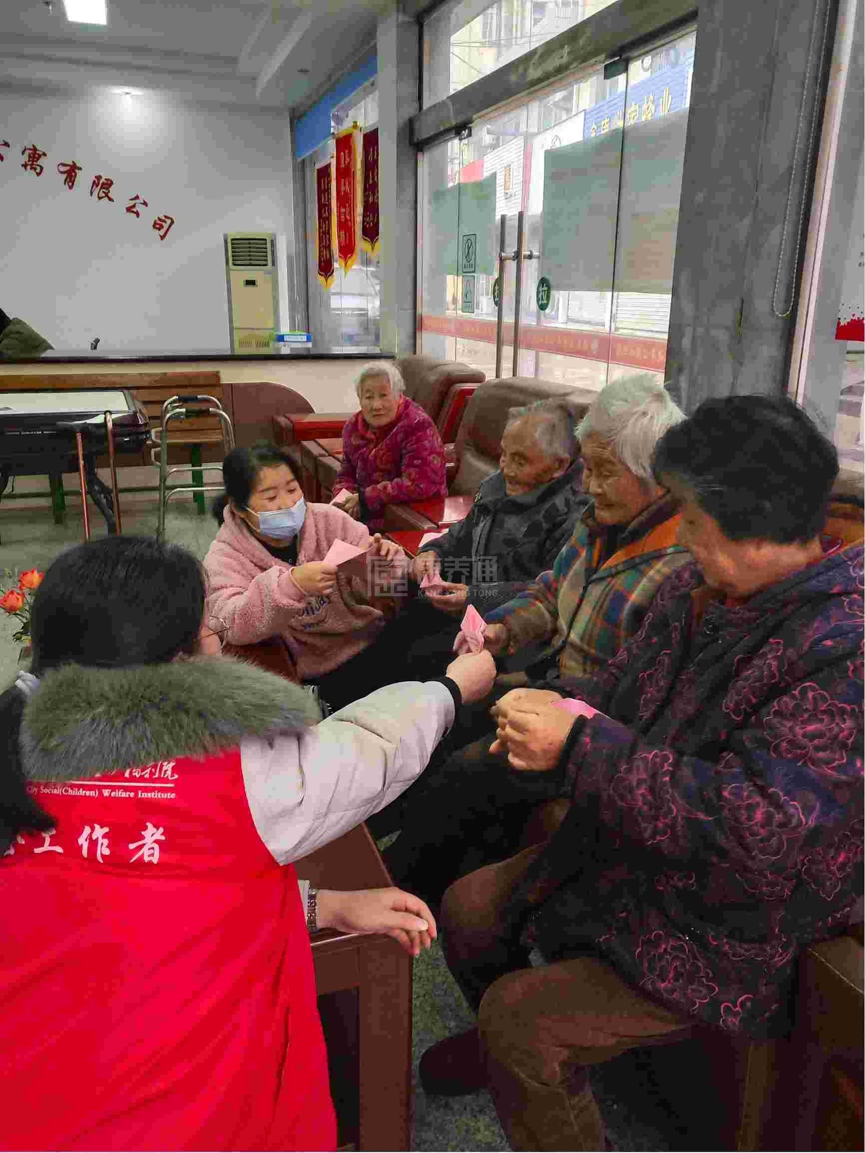 宁国市福寿苑老年公寓有限公司环境图-餐台