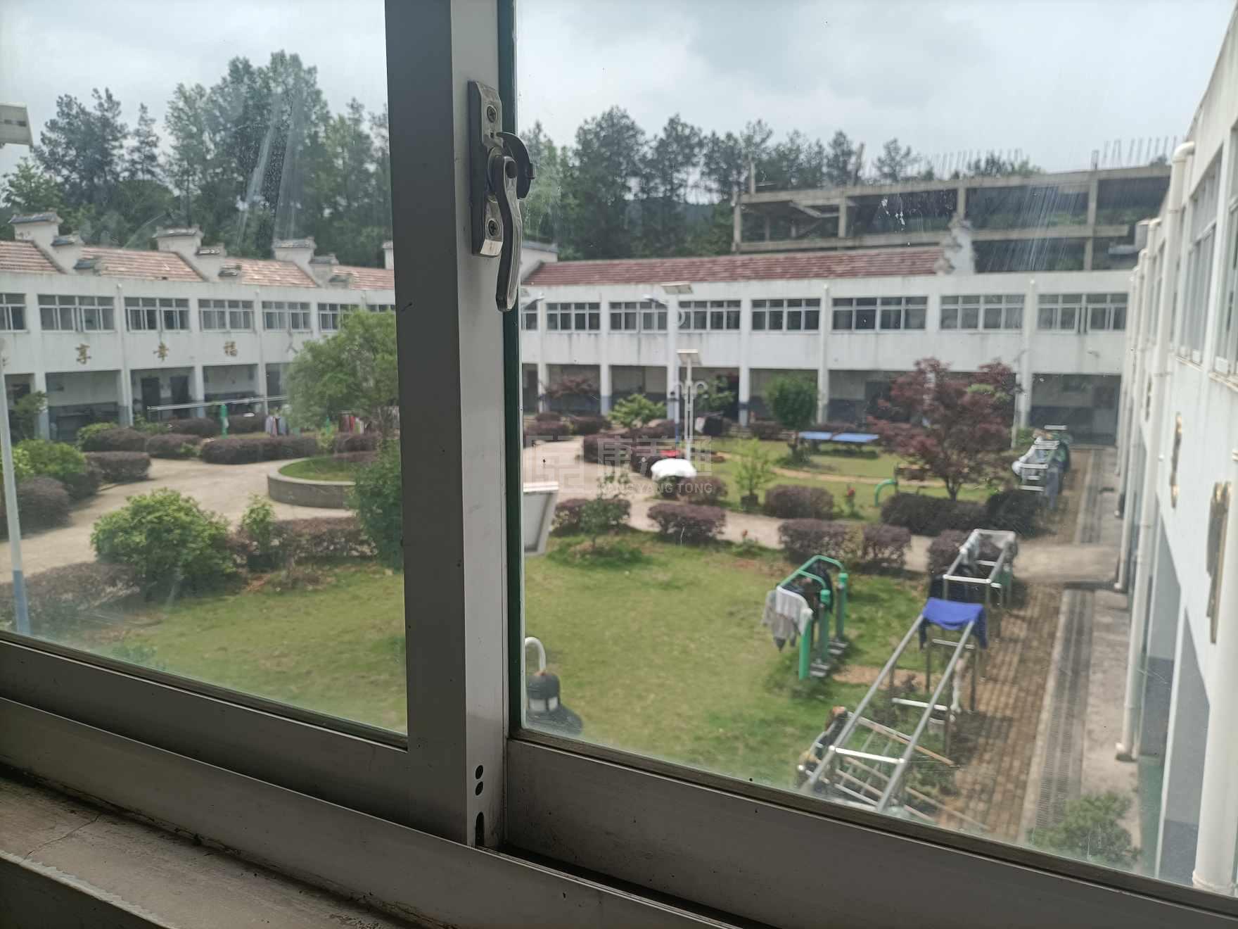 枞阳县社会养老服务中心环境图-餐台