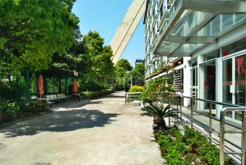 上海松江方松街道敬老院环境图-走廊