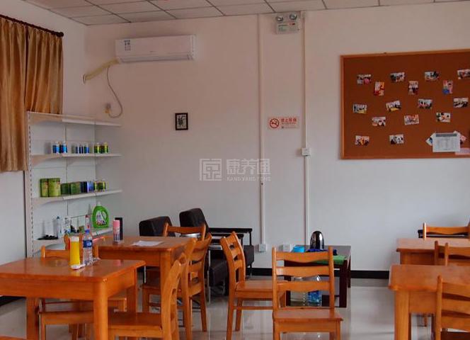 通州区北辛店社区养老服务驿站环境图-阳台