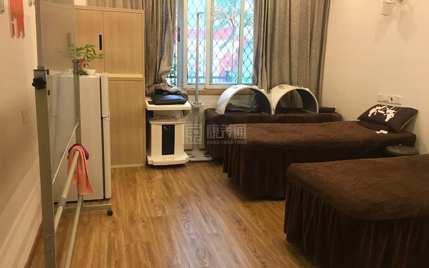 海淀希格玛社区养老服务驿站环境图-阳台