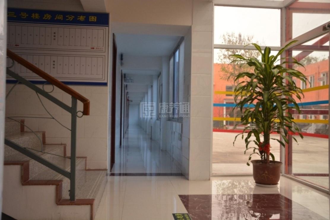 北京市昌平区新生活敬老院环境图-阶梯