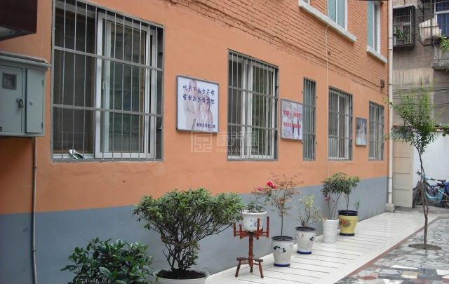 洛阳市老城区亲和苑养老公寓环境图-走廊