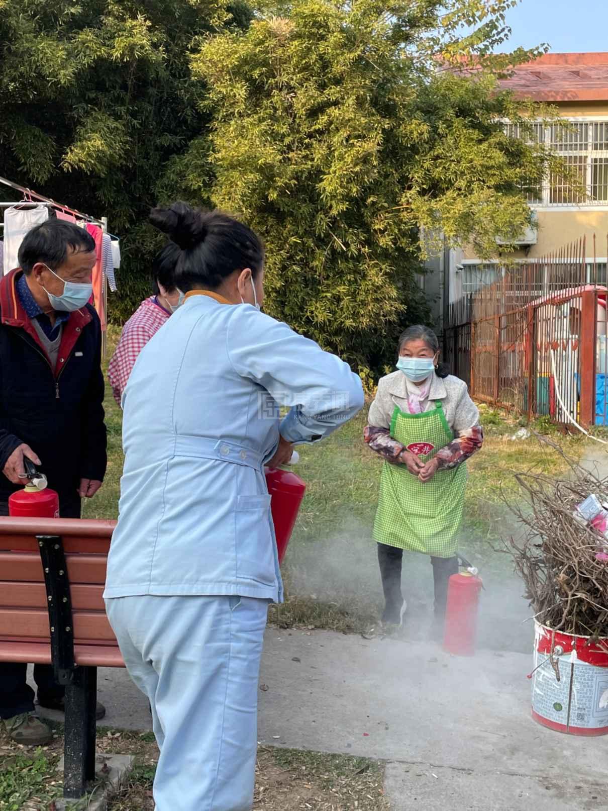 马鞍山市温馨托老护理院环境图-走廊