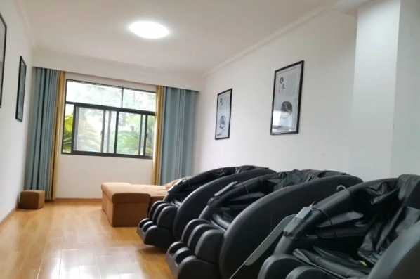 老年人夏季的必备注意事项新闻封面