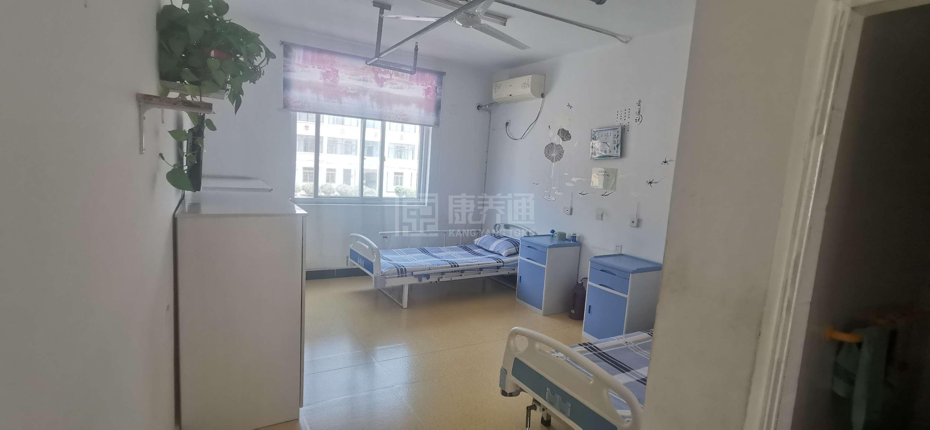 颍州区三合镇养老服务中心环境图-阳台