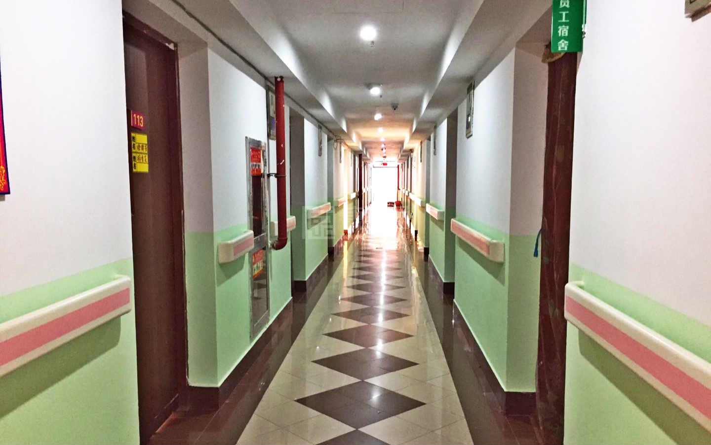 上海白金养老院环境图-休息区