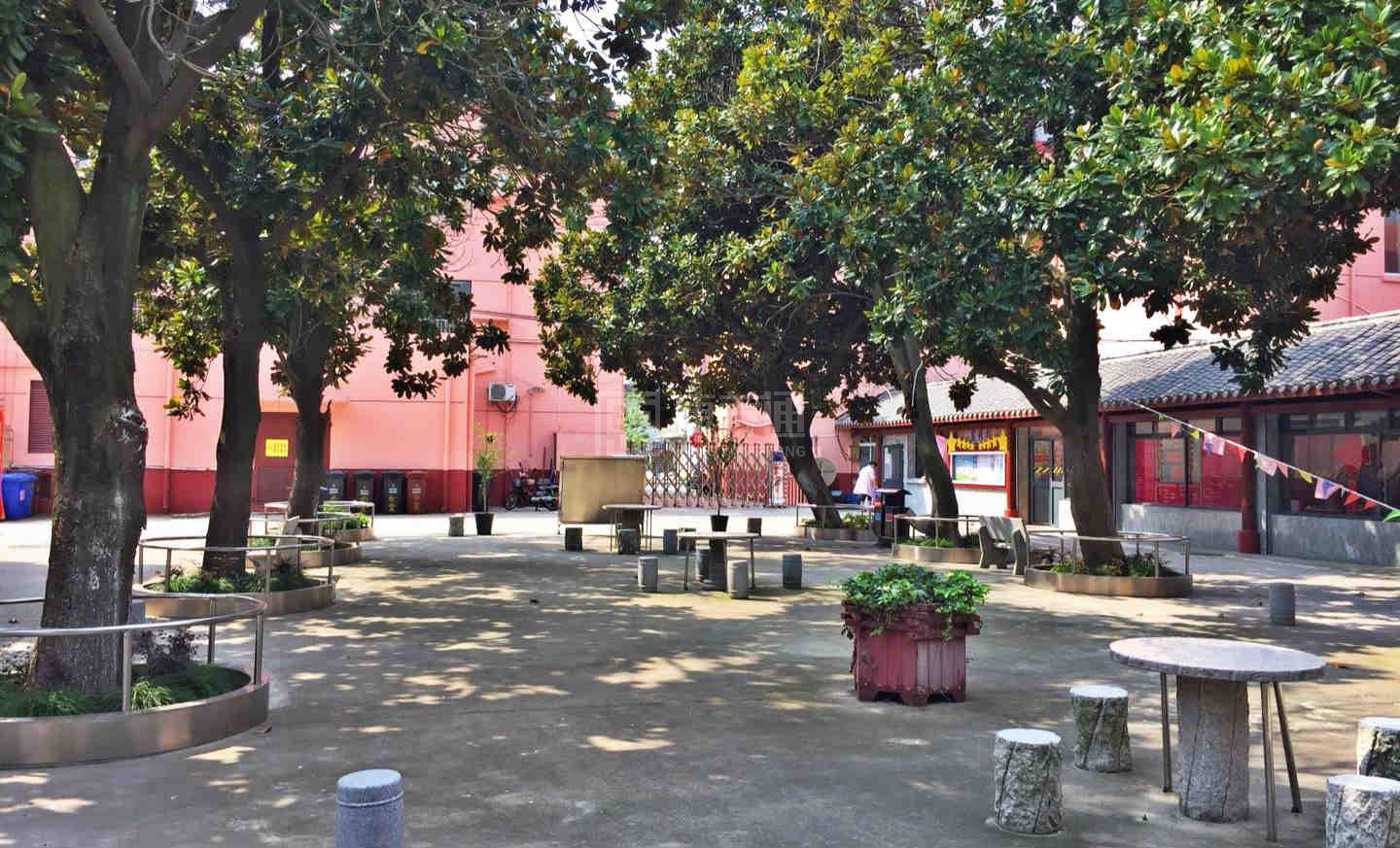 上海白金养老院环境图-阳台