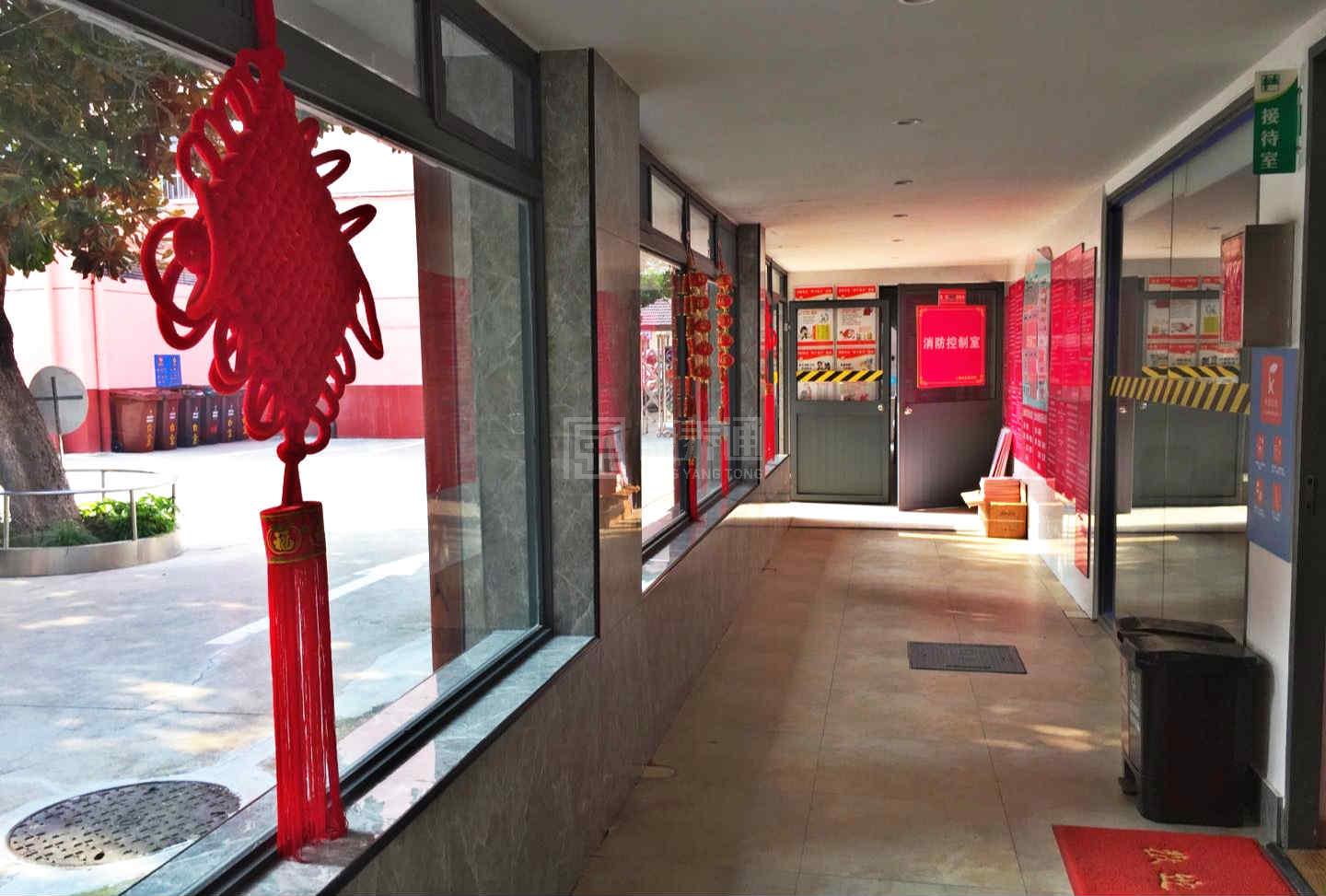 上海白金养老院环境图-走廊