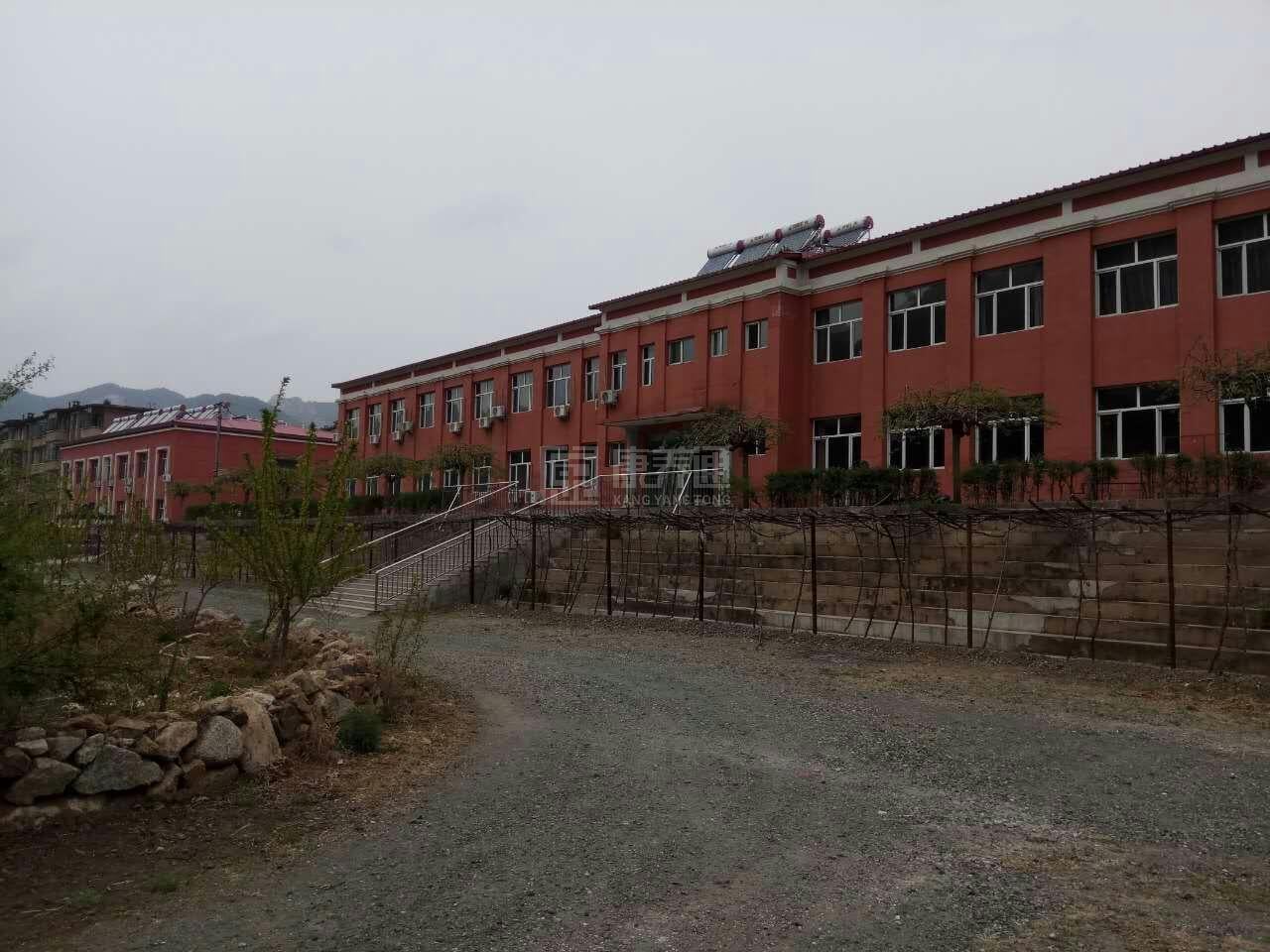 承德市双滦区笑一笑老年公寓环境图-床位