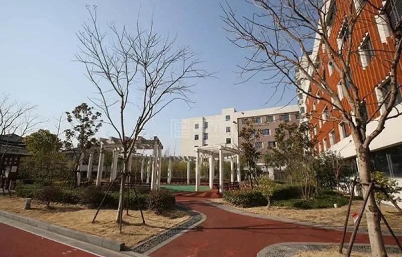 上海普陀区桃浦镇第一养老院环境图-休息区