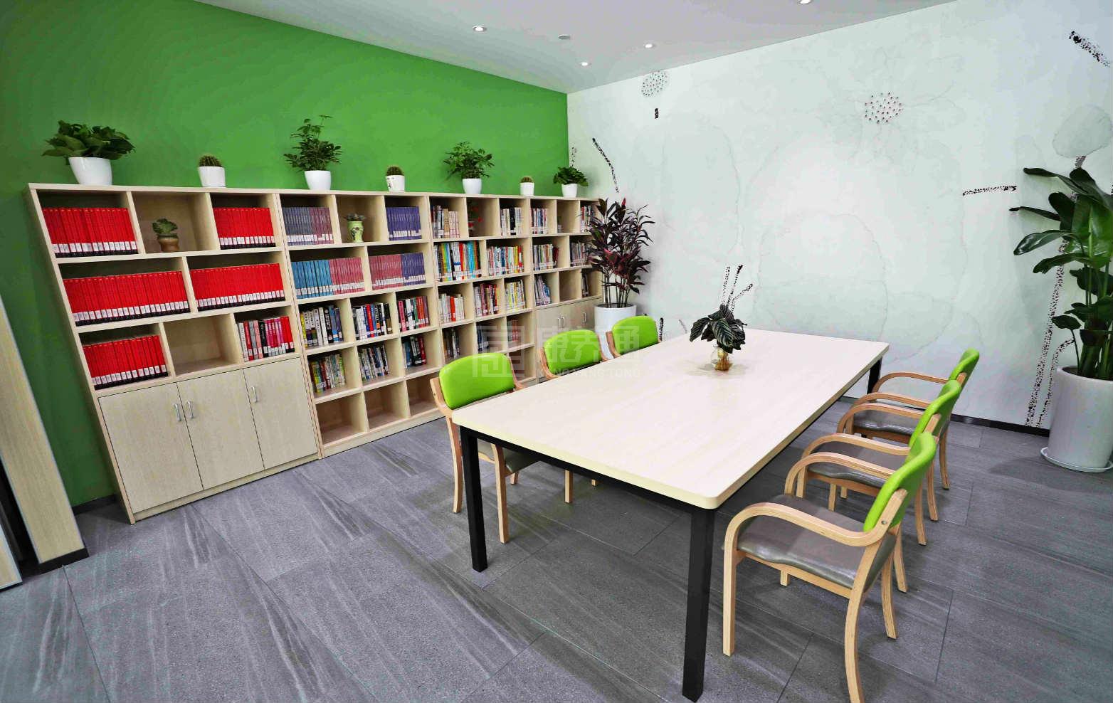 上海普陀区康养中心轮播图1
