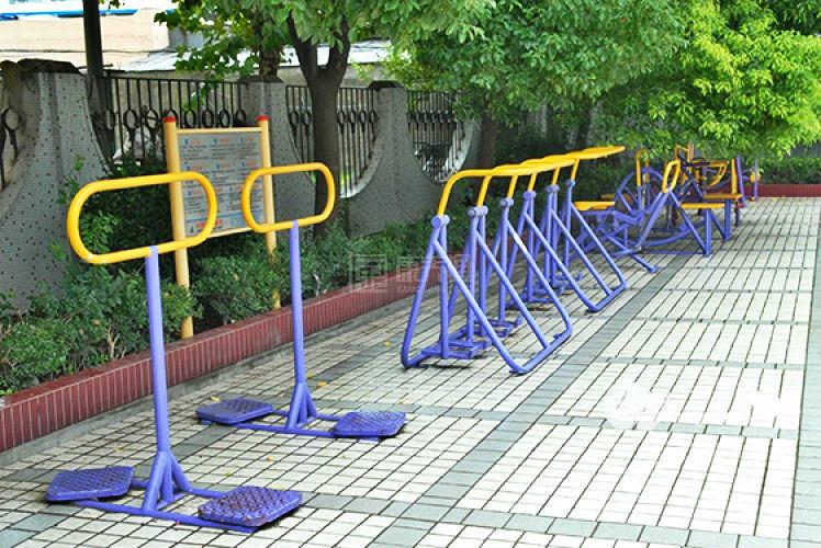 上海市浦东新区周家渡街道昌里养老院环境图-餐台