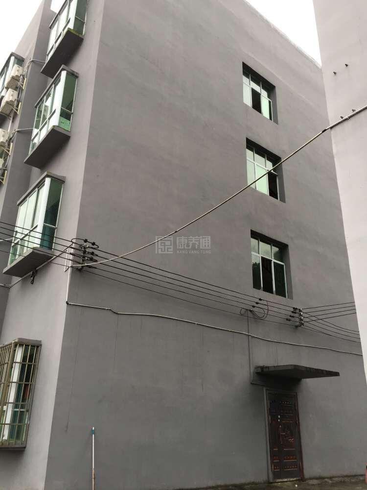 江口县坝盘镇敬老院轮播图1