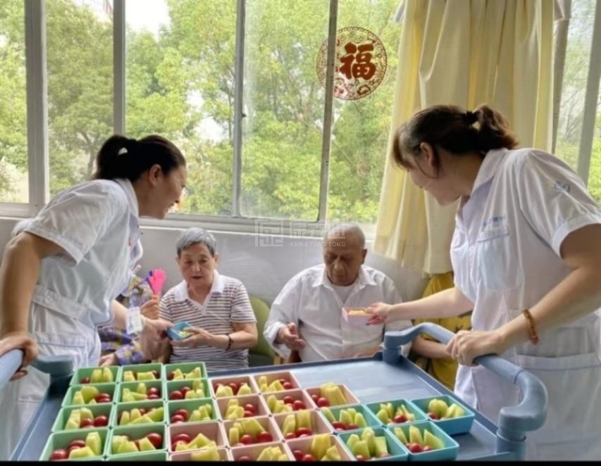 南京市秦淮区家和乐老年公寓服务项目图4品质护理