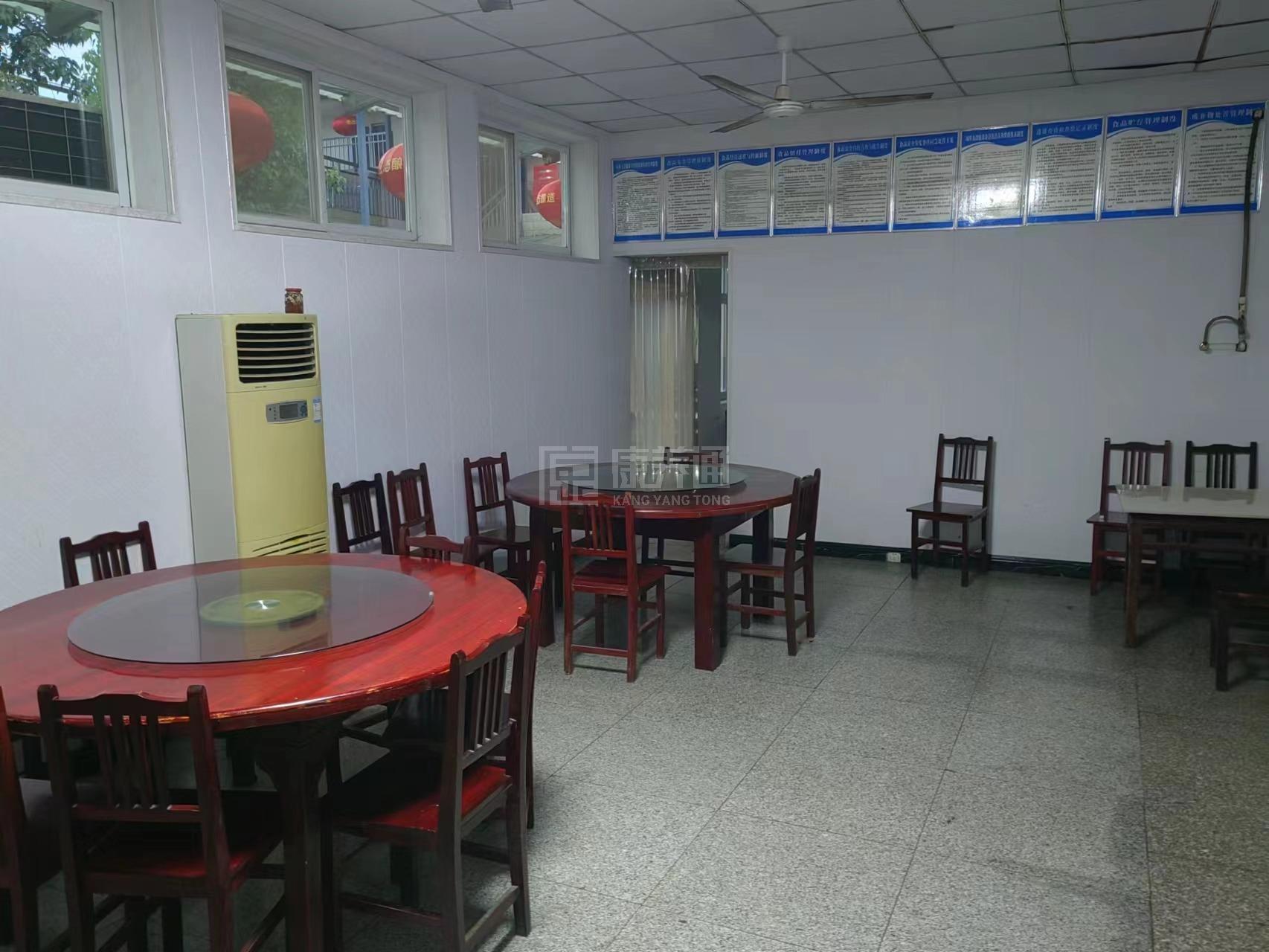 金安区张店镇星河湾老年公寓环境图-餐台