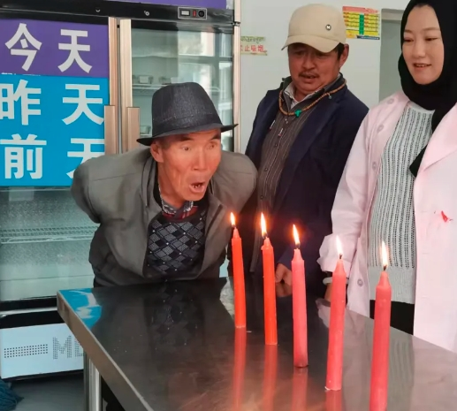 探索社区养老服务的优化方向新闻封面