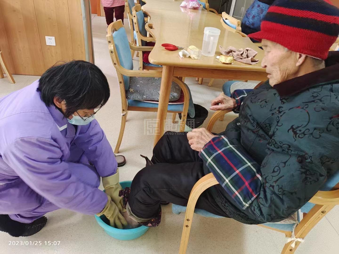 山水华庭长者之家环境图-休息区