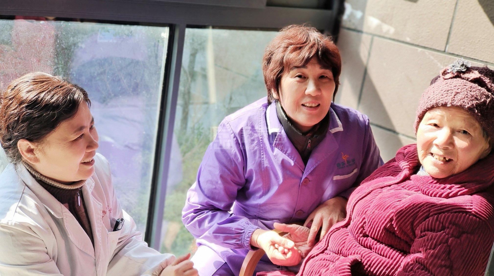 山水华庭长者之家环境图-床位