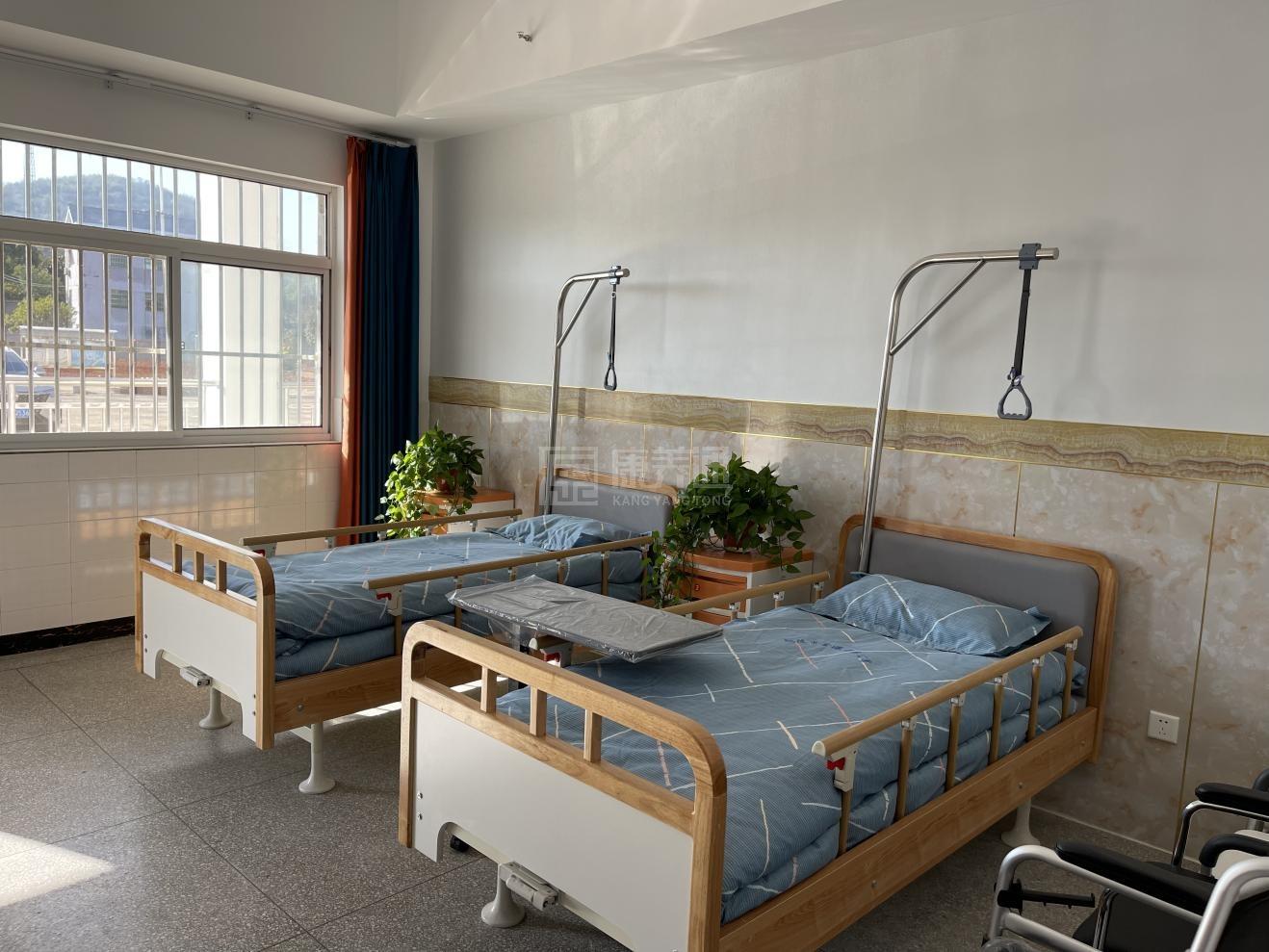 铜陵市义安区金港老年公寓环境图-阳台